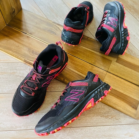 Womens New Balance 4v6 Trail Running 